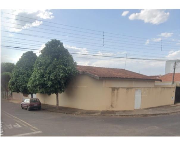 Foto de CASA ESQUINA 153M² TERRENO: 222M² - VILA NOVA SANTANA -ASSIS