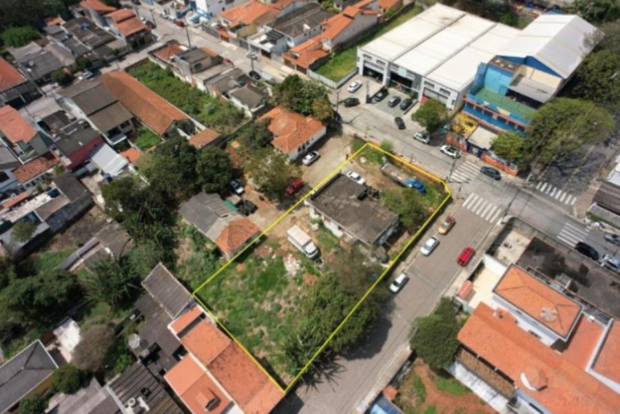 LOTE 1 - TERRENO DE ESQUINA 25X50 = 1.250M² - VILA CLARICE (JARAGUÁ) LOTE 1 - TERRENO DE ESQUINA 25X50 = 1.250M² - VILA CLARICE (JARAGUÁ), localizado em São Paulo - SP